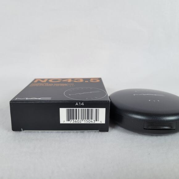 MAC Studio Fix Powder Plus Foundation Makeup Original Formula Shade NC 43.5 - Picture 2 of 4